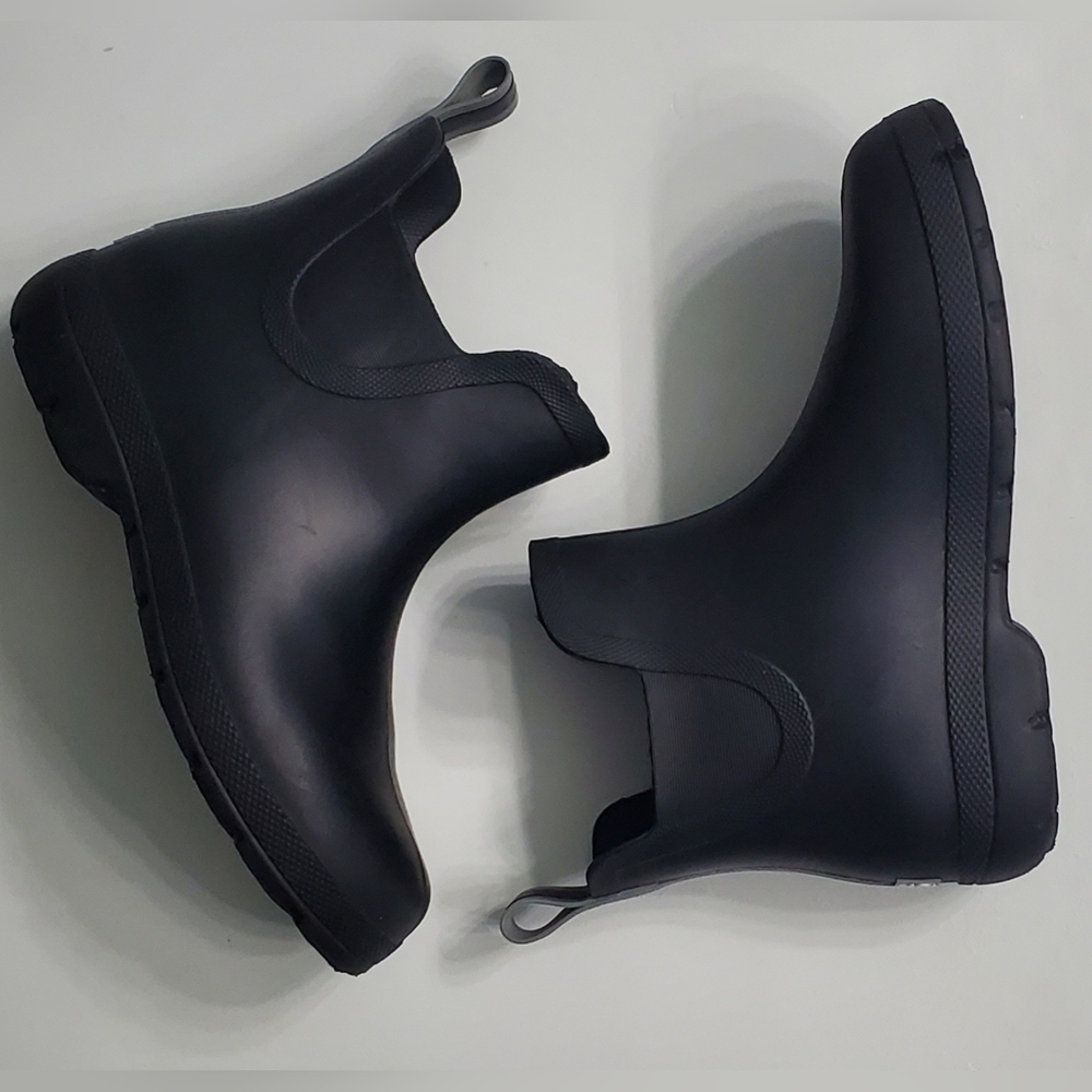 Totes Women's Everywear Chelsea Ankle Rain Boots Black